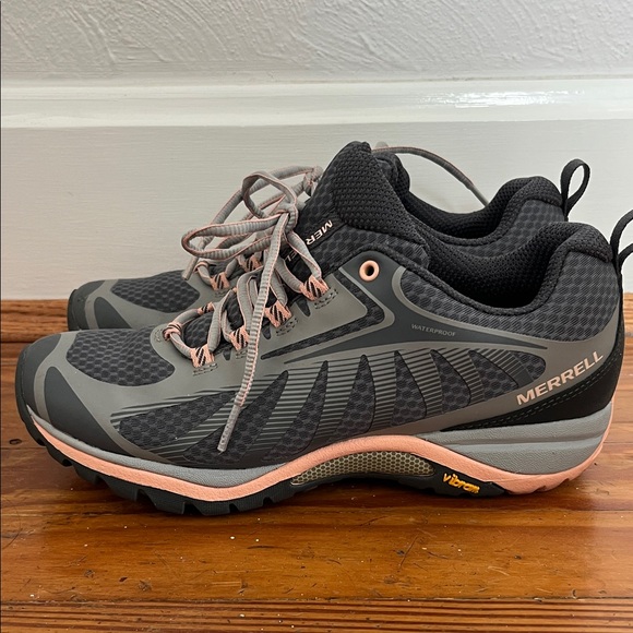 Merrell Women's Athletic Shoes in Charcoal and Blush - Picture 3 of 7